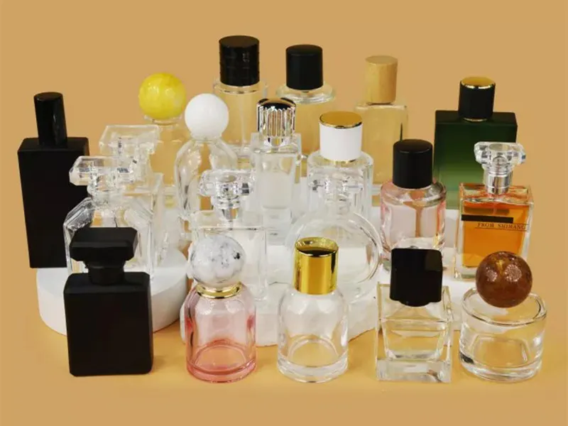 Dlaczego ludzie lubią kupować stare butelki perfum?