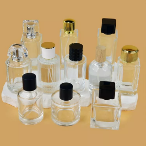 Dlaczego większość butelek perfum jest wykonana z szkła?
